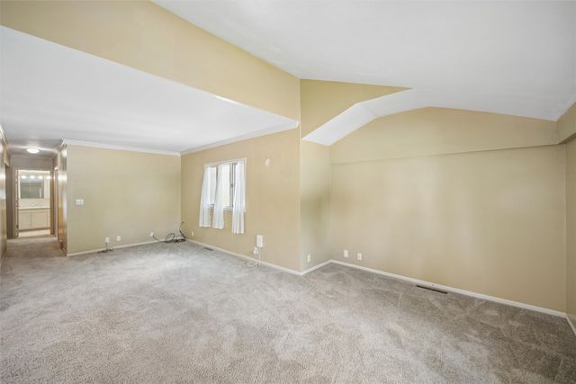 3828 Hunter Avenue, Des Moines, IA 50311