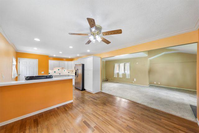 3828 Hunter Avenue, Des Moines, IA 50311