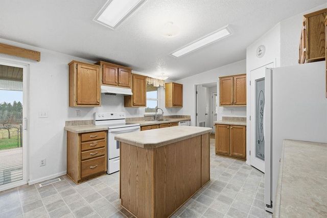 9611 N Morrison Rd, Spokane, WA 99217