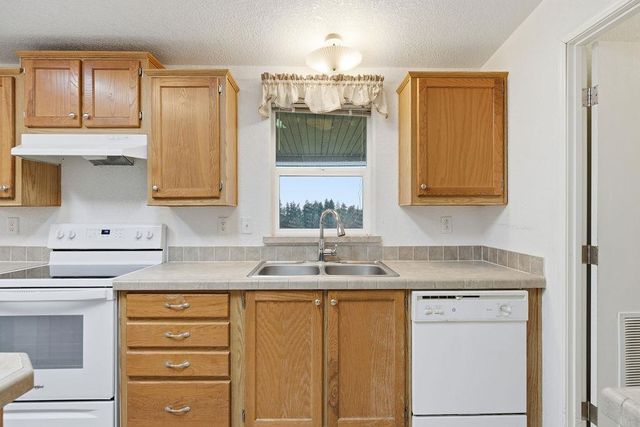 9611 N Morrison Rd, Spokane, WA 99217