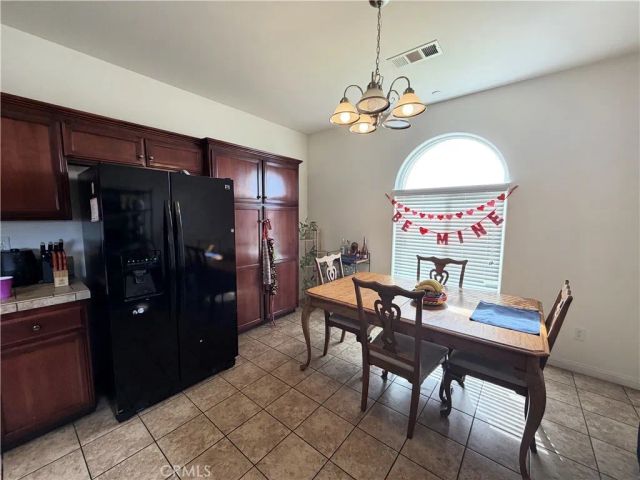 600 Vancluse Bay Drive, Bakersfield, CA 93307