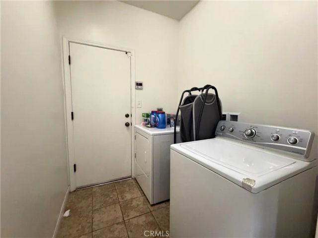 600 Vancluse Bay Drive, Bakersfield, CA 93307