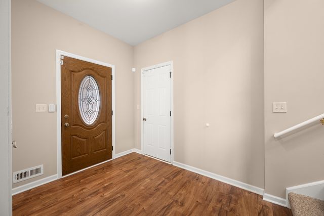 3705 Green Tree Lane, Dekalb, IL 60115