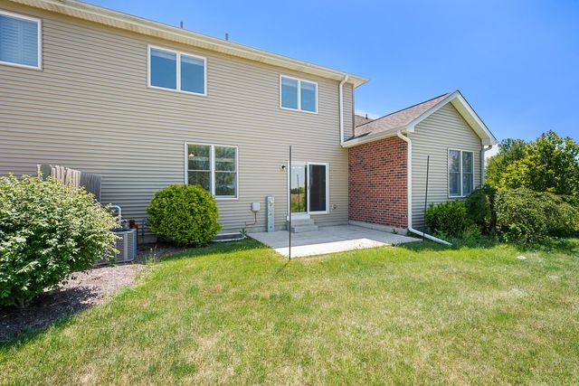 3705 Green Tree Lane, Dekalb, IL 60115