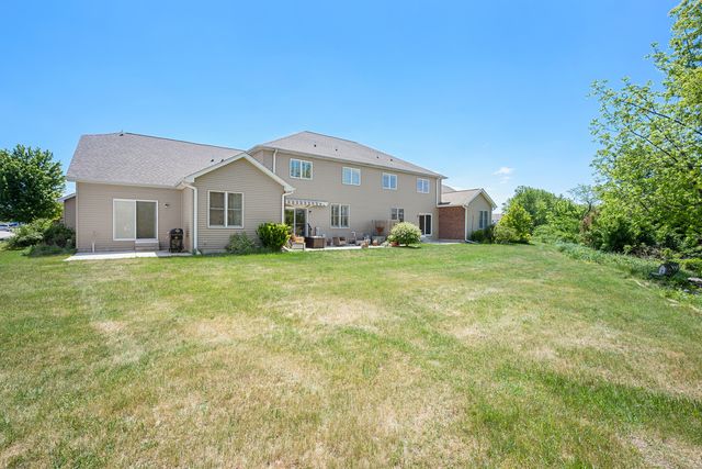 3705 Green Tree Lane, Dekalb, IL 60115