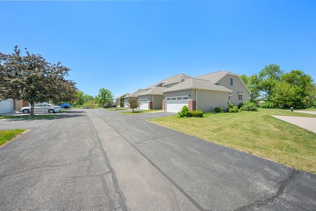 3705 Green Tree Lane, Dekalb, IL 60115
