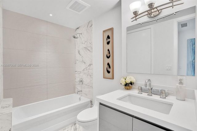 612 Bayshore Drive 601, Fort Lauderdale, FL 33304