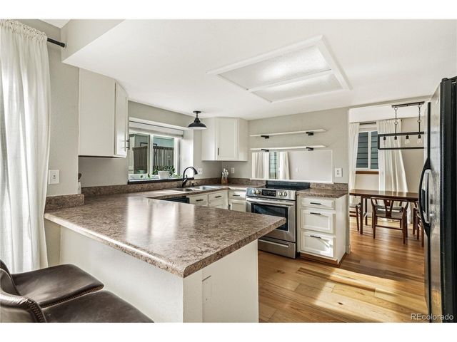 4916 W 61st Pl, Arvada, CO 80003