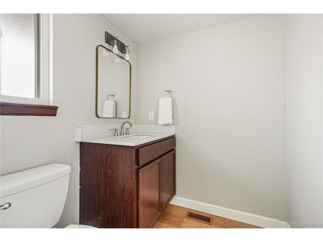 4916 W 61st Pl, Arvada, CO 80003