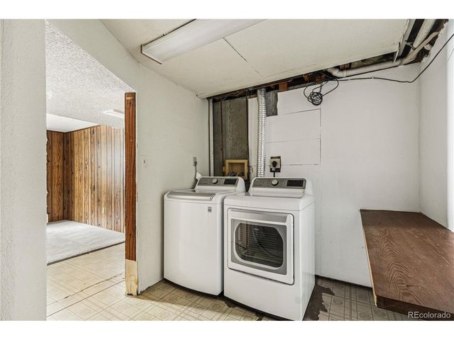 4916 W 61st Pl, Arvada, CO 80003