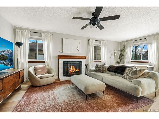 4916 W 61st Pl, Arvada, CO 80003