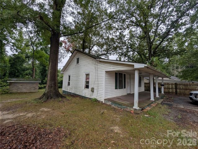 109 Carlton Drive, Cherryville, NC 28021