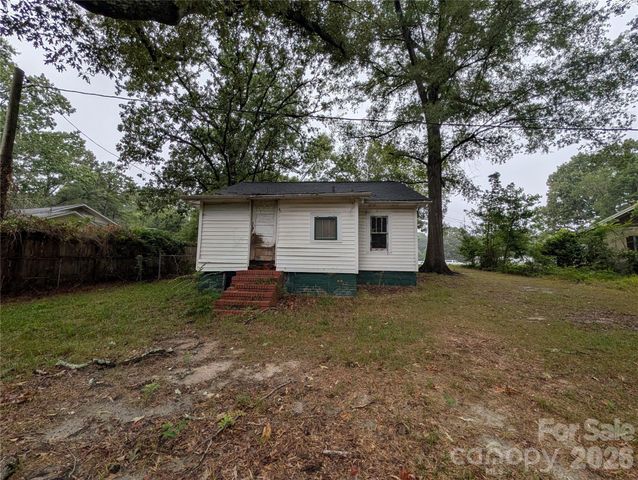 109 Carlton Drive, Cherryville, NC 28021