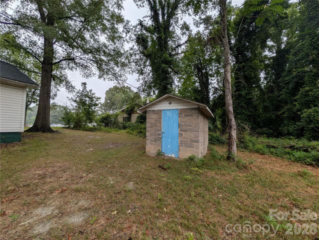 109 Carlton Drive, Cherryville, NC 28021