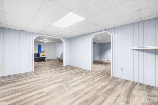 1011 Cambridge Court, Lenoir, NC 28645