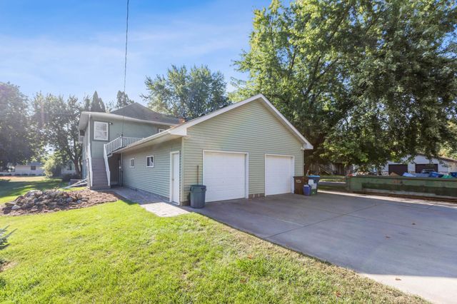 313 Angel Avenue SW, Watertown, MN 55388