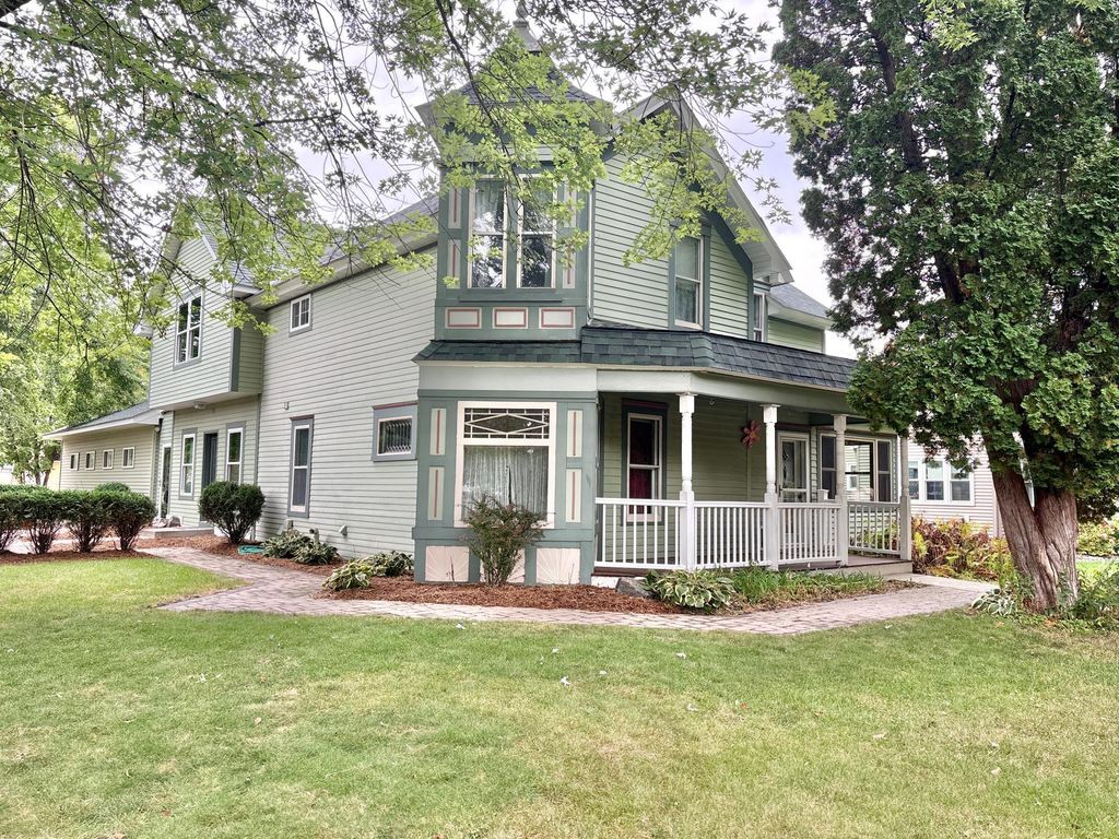 313 Angel Avenue SW, Watertown, MN 55388