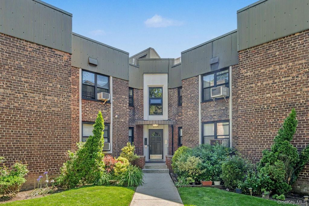 2239 78th Street 3C, East Elmhurst, NY 11370