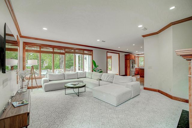 620 Newman Trail, Stillwater, MN 55082