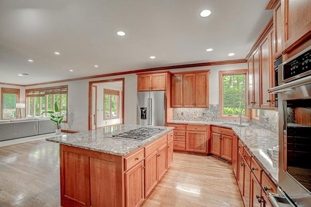 620 Newman Trail, Stillwater, MN 55082