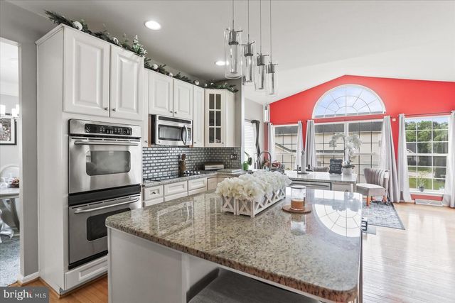 2520 VILLAGE RD, Dover, PA 17315