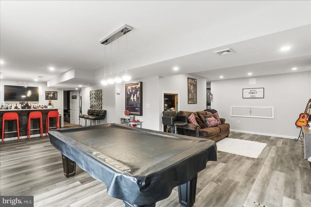2520 VILLAGE RD, Dover, PA 17315