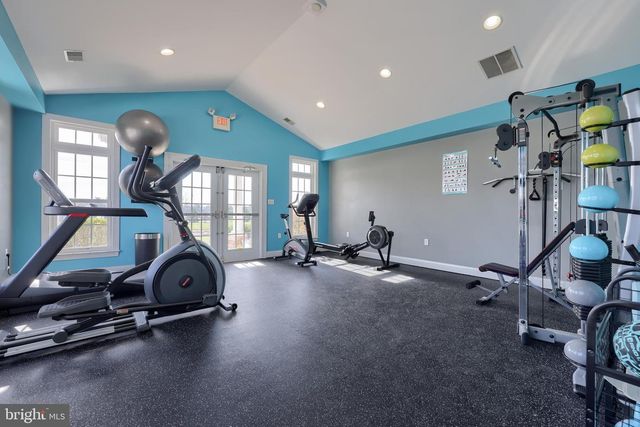 2520 VILLAGE RD, Dover, PA 17315