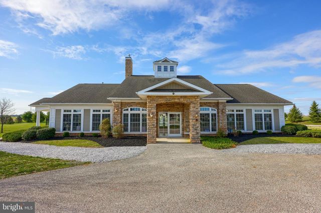 2520 VILLAGE RD, Dover, PA 17315