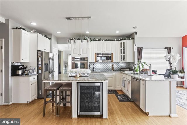 2520 VILLAGE RD, Dover, PA 17315