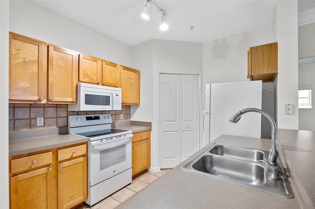 4207 S DALE MABRY HIGHWAY 8112, Tampa, FL 33611