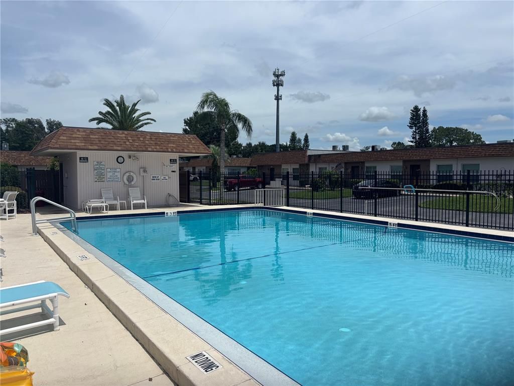 Image 13 of property listing at 6125 CHESHAM DRIVE 1, New Port Richey, FL 34653