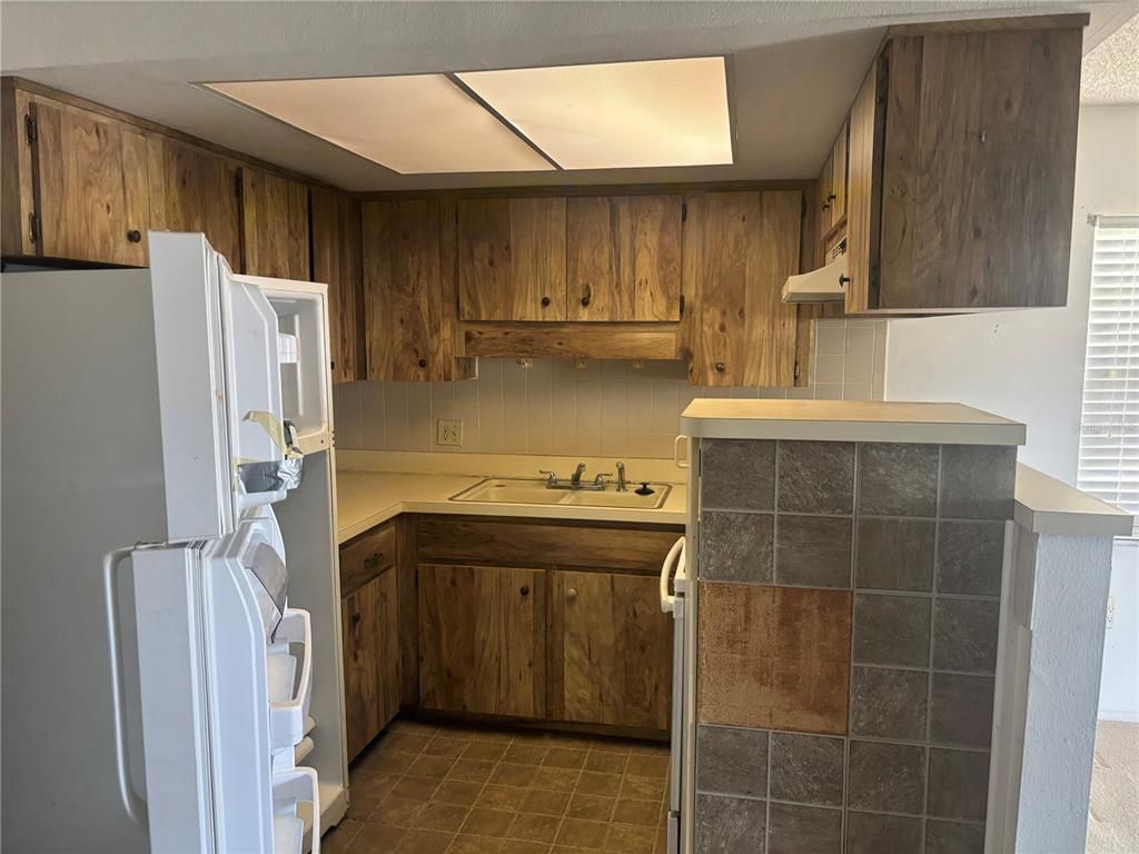 Image 3 of property listing at 6125 CHESHAM DRIVE 1, New Port Richey, FL 34653