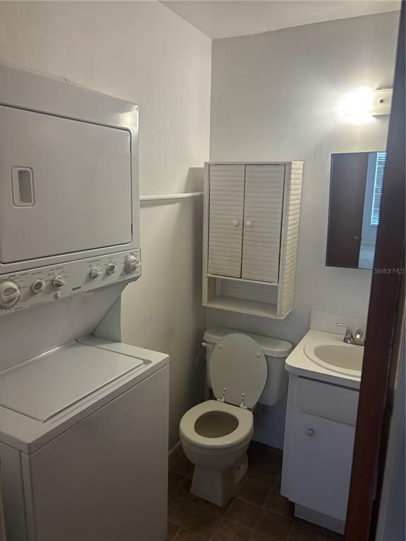 Image 6 of property listing at 6125 CHESHAM DRIVE 1, New Port Richey, FL 34653