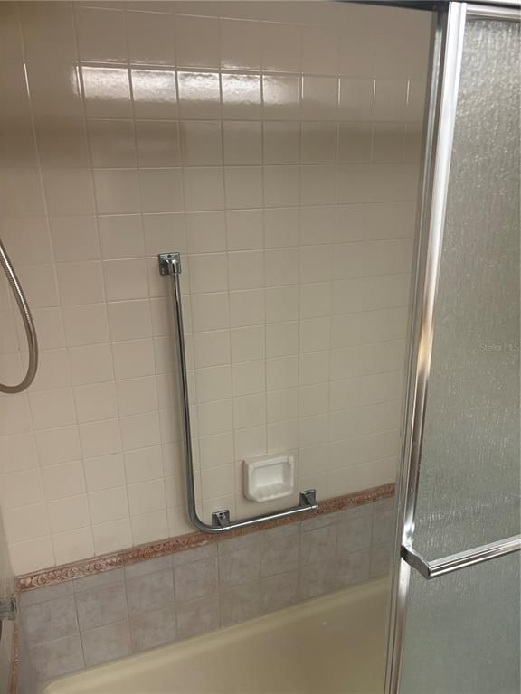 Image 8 of property listing at 6125 CHESHAM DRIVE 1, New Port Richey, FL 34653