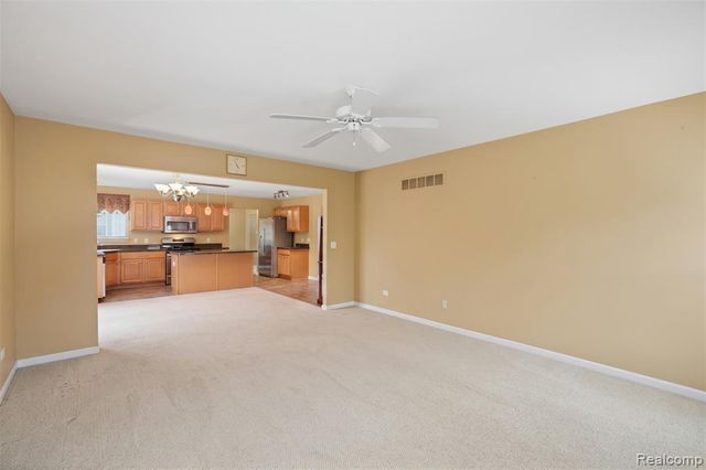 170 Fairhill Way, Howell, MI 48843