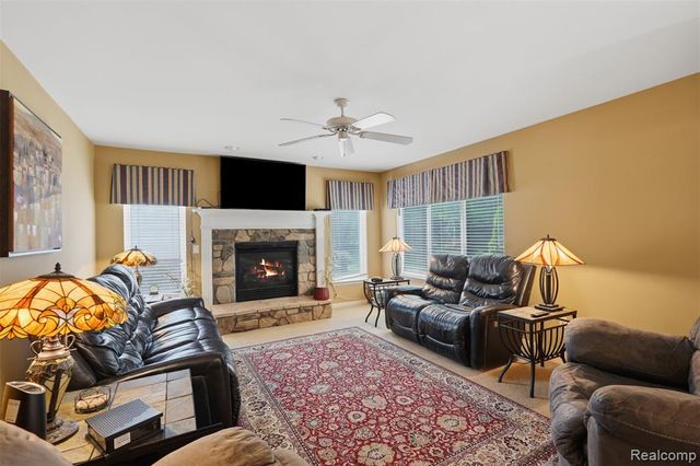 170 Fairhill Way, Howell, MI 48843