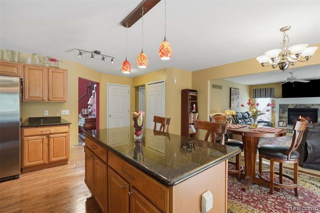 170 Fairhill Way, Howell, MI 48843