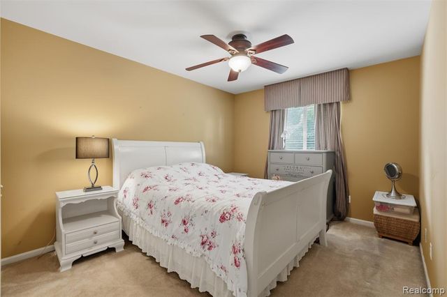 170 Fairhill Way, Howell, MI 48843