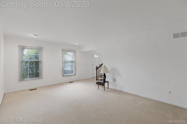 36953 Fox Glen, Farmington Hills, MI 48331