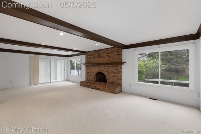 36953 Fox Glen, Farmington Hills, MI 48331