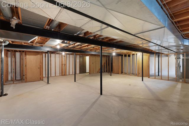 36953 Fox Glen, Farmington Hills, MI 48331