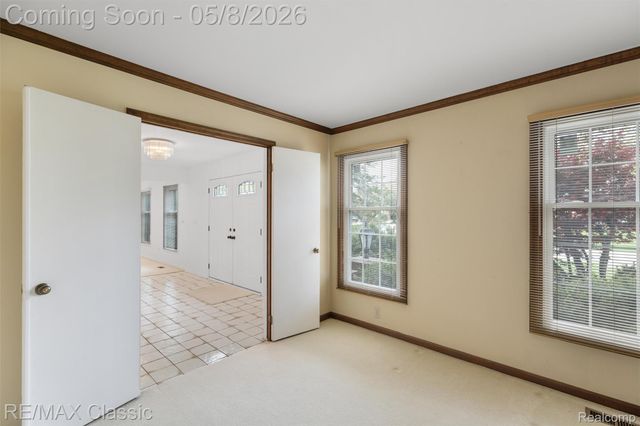 36953 Fox Glen, Farmington Hills, MI 48331