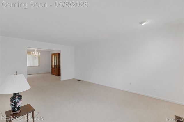 36953 Fox Glen, Farmington Hills, MI 48331