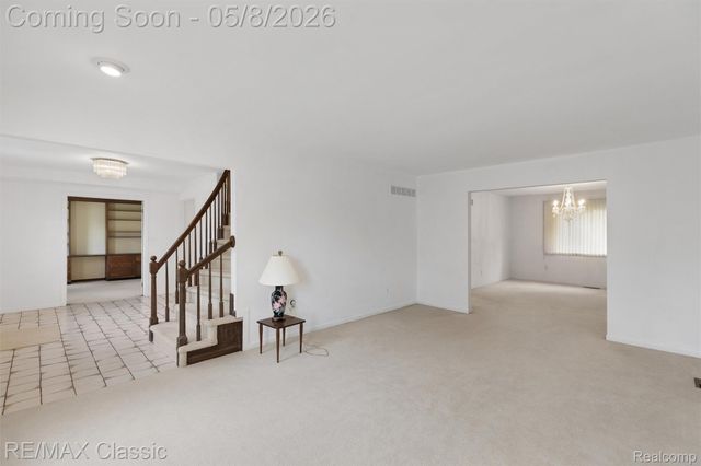 36953 Fox Glen, Farmington Hills, MI 48331