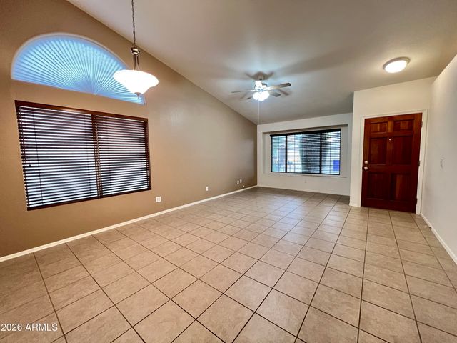 1918 E MARQUETTE Drive, Gilbert, AZ 85234