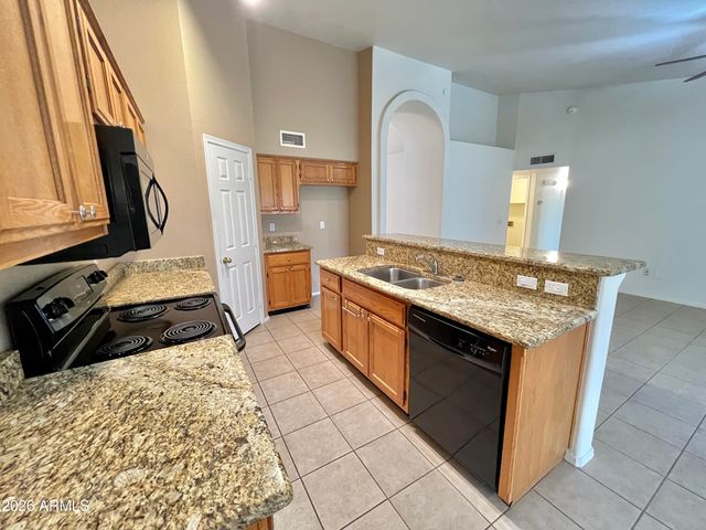 1918 E MARQUETTE Drive, Gilbert, AZ 85234