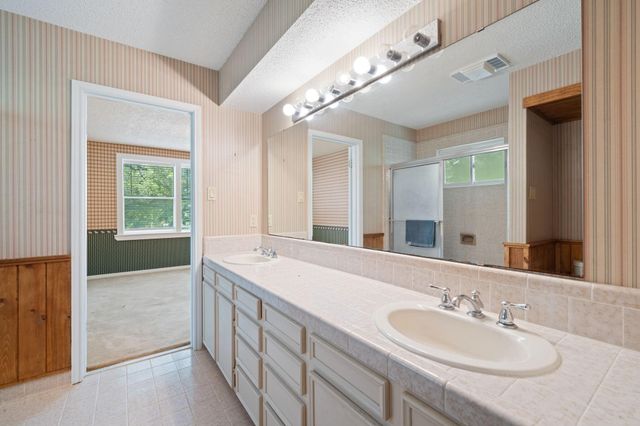 3541 State Highway 159, La Grange, TX 78945