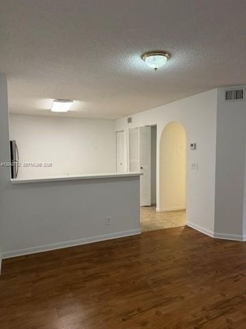 5721 Riverside Dr 103B5, Coral Springs, FL 33067