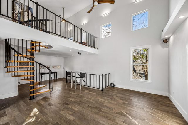 303 W Alamo Street, Brenham, TX 77833