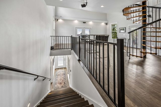 303 W Alamo Street, Brenham, TX 77833